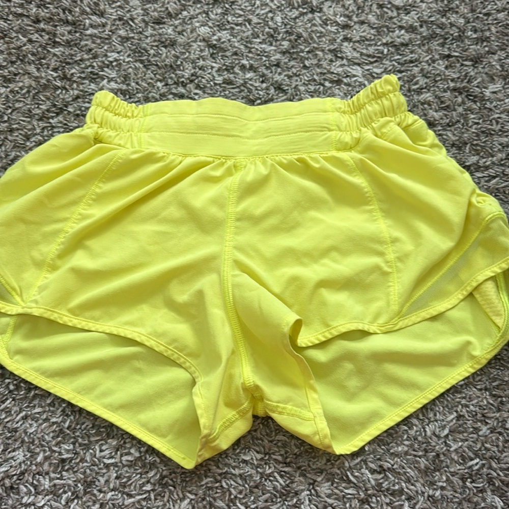 Yellow low rise hotty hots